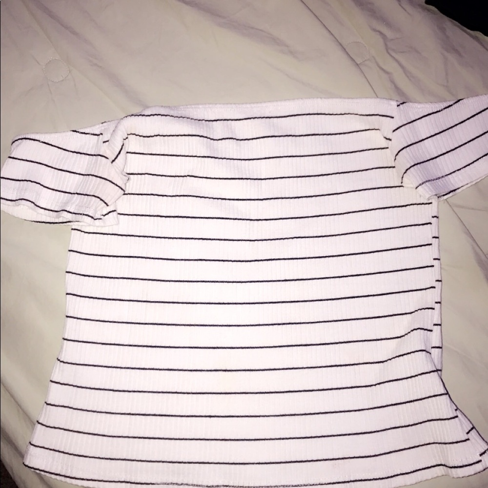 Off the Shoulder crop top